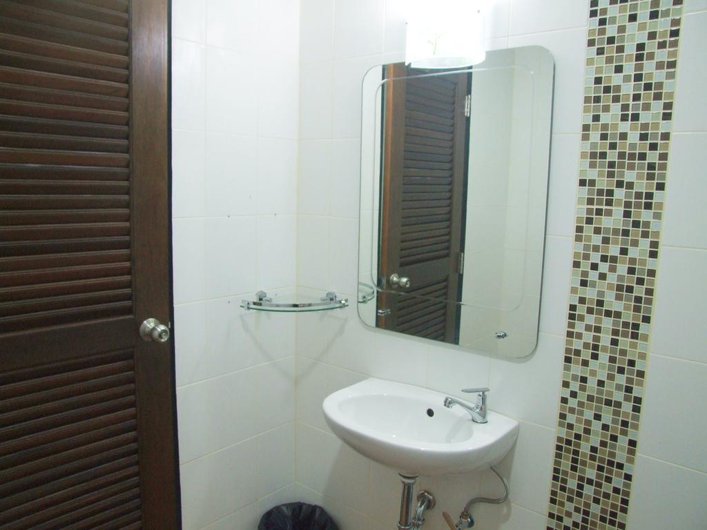 Ruan Rim Nam Hotel Roi Et Room photo