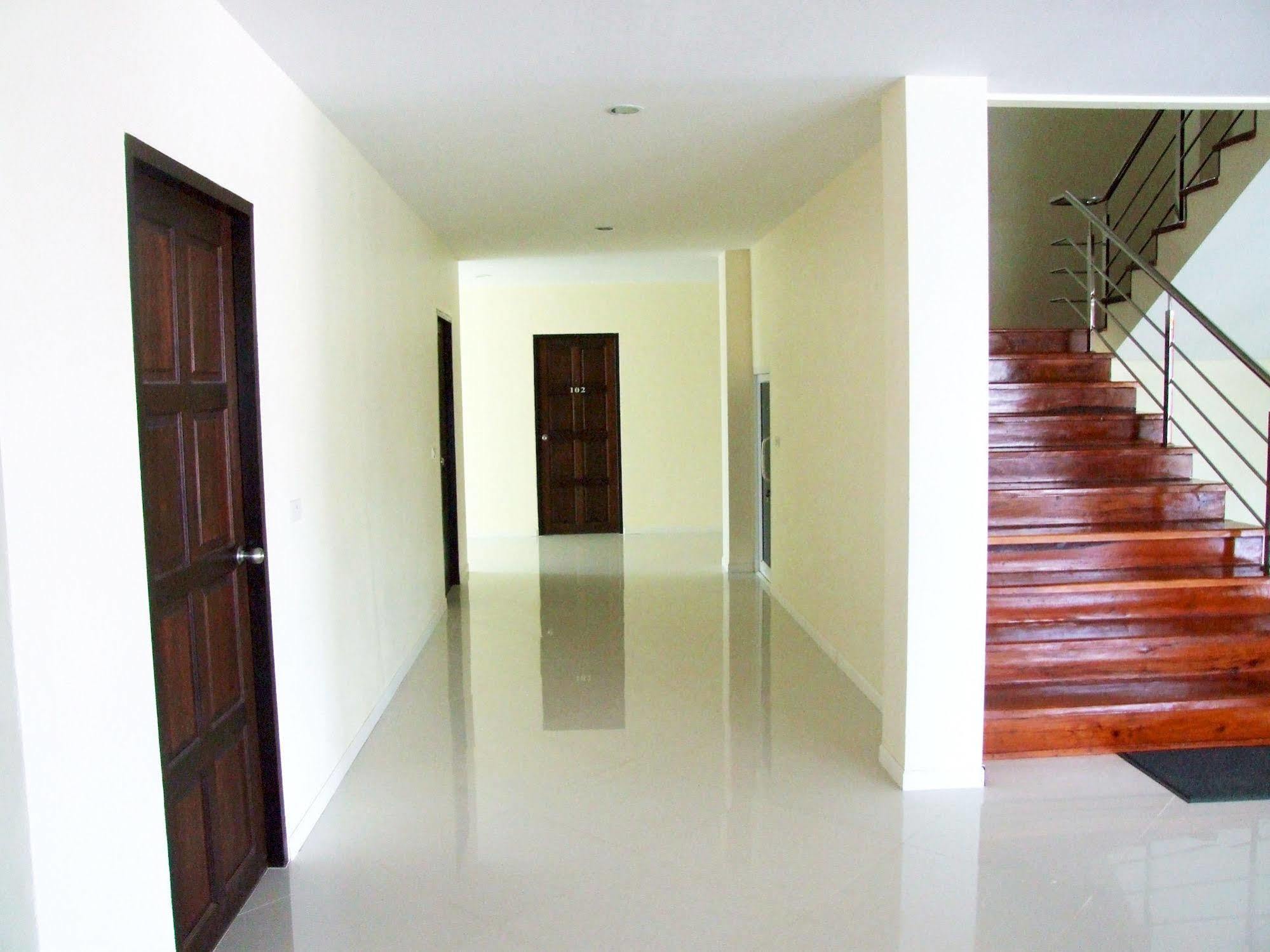 Ruan Rim Nam Hotel Roi Et Exterior photo